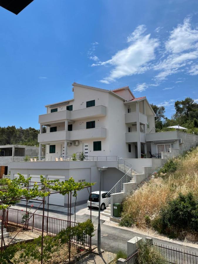 Villa Milena-With A Pool Trogir Exterior foto