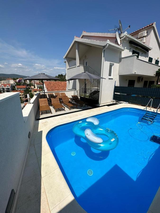 Villa Milena-With A Pool Trogir Exterior foto